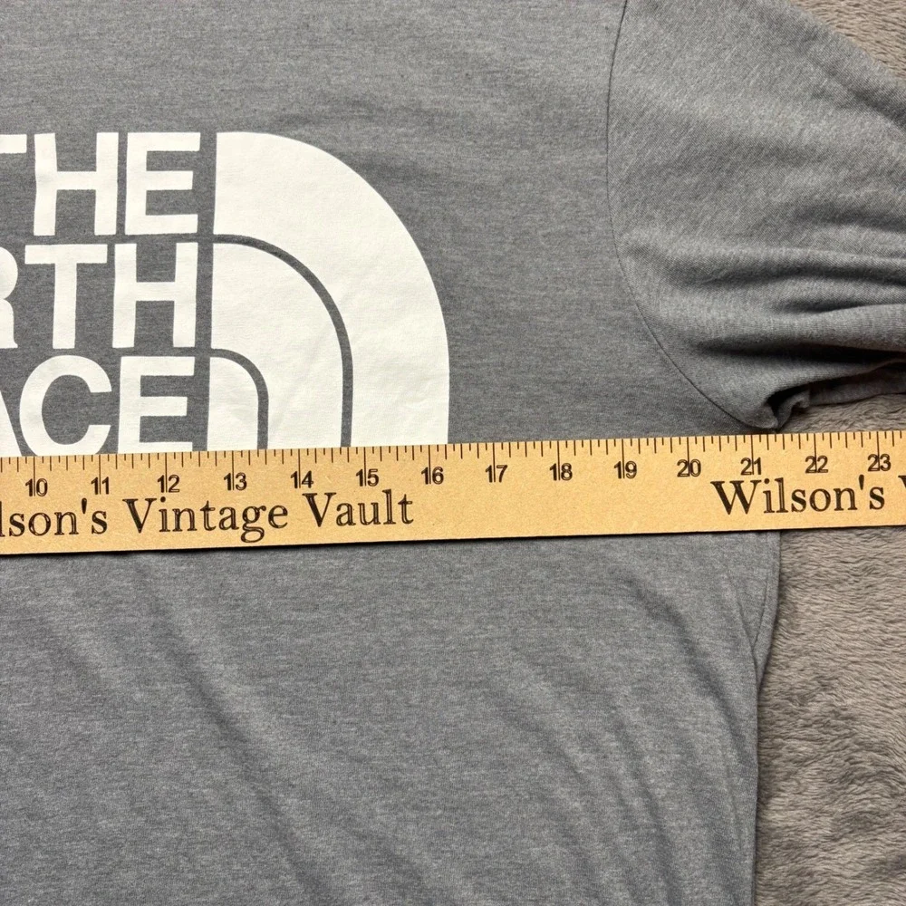 The North Face T-Shirt Mens M Grey Circular Design Logo Graphic Short Sleeve Tee